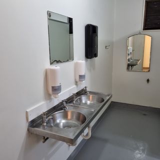 Girls Toilet Block Sinks