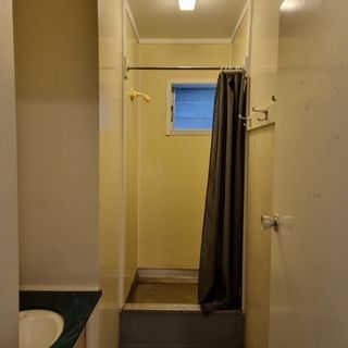 Single Shower